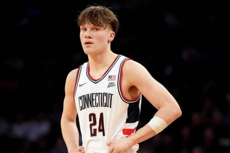 braylon mullins’ buzzer beater sends uconn past